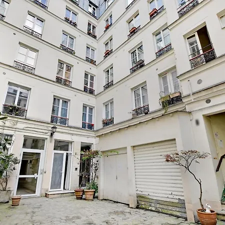 Chic -2br-6p- Oberkampf-republique Apartment Paris