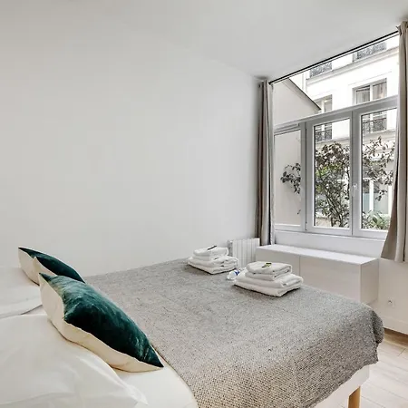 Apartment Chic -2br-6p- Oberkampf-republique Paris